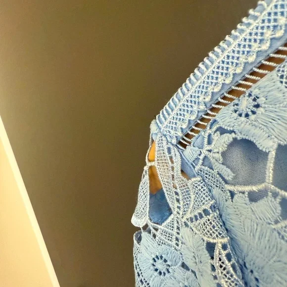 Ted Baker NWOT size 1 (S) bell sleeves Sky Blue Lace Blouse. Full descr in pics - Picture 14 of 17